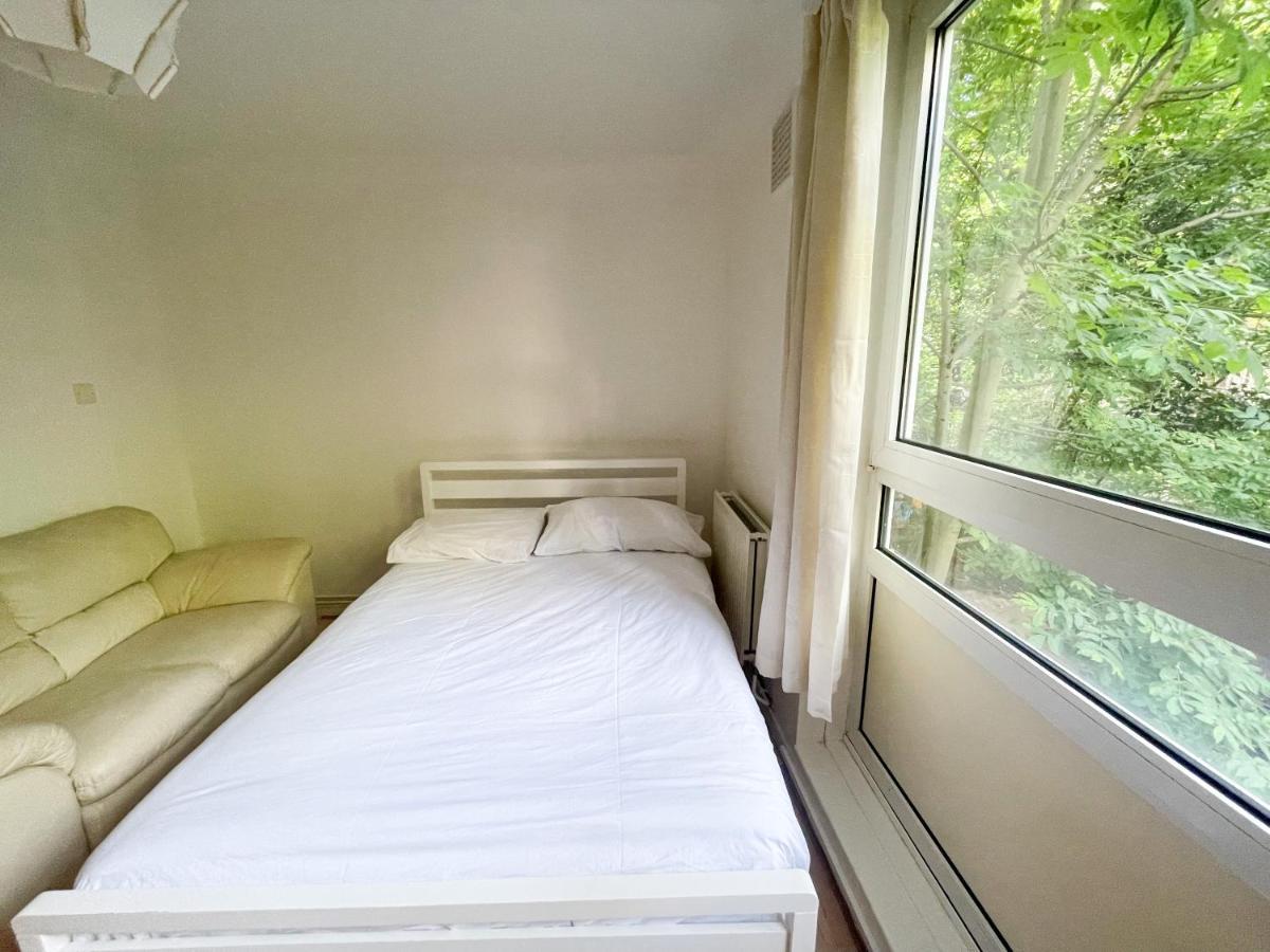 91 Stanhope Street Hotel London Bagian luar foto