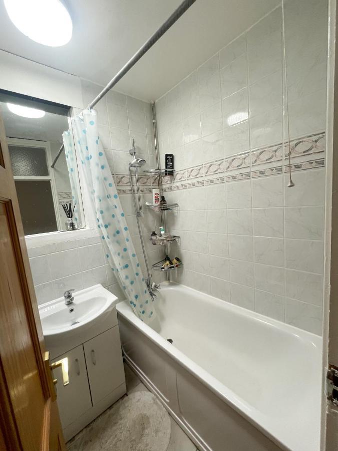 91 Stanhope Street Hotel London Bagian luar foto