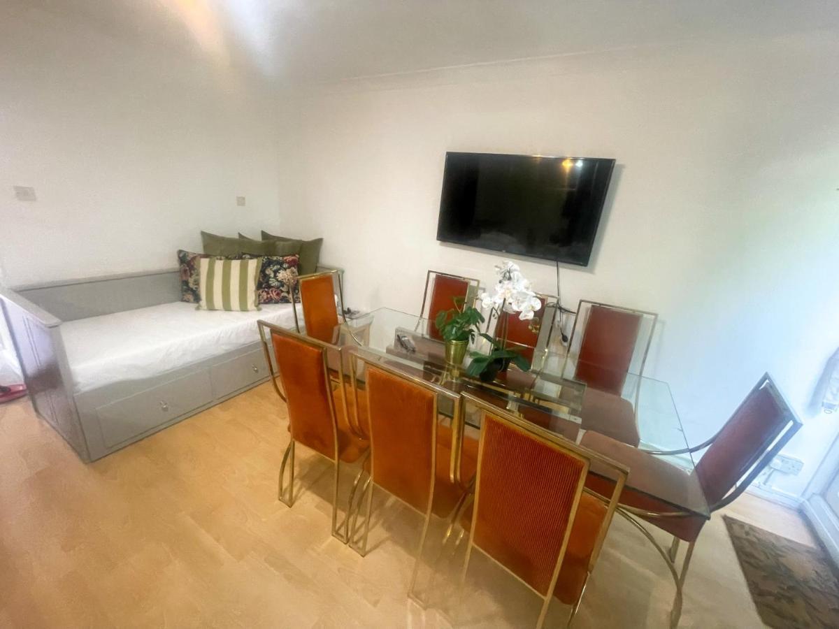 91 Stanhope Street Hotel London Bagian luar foto