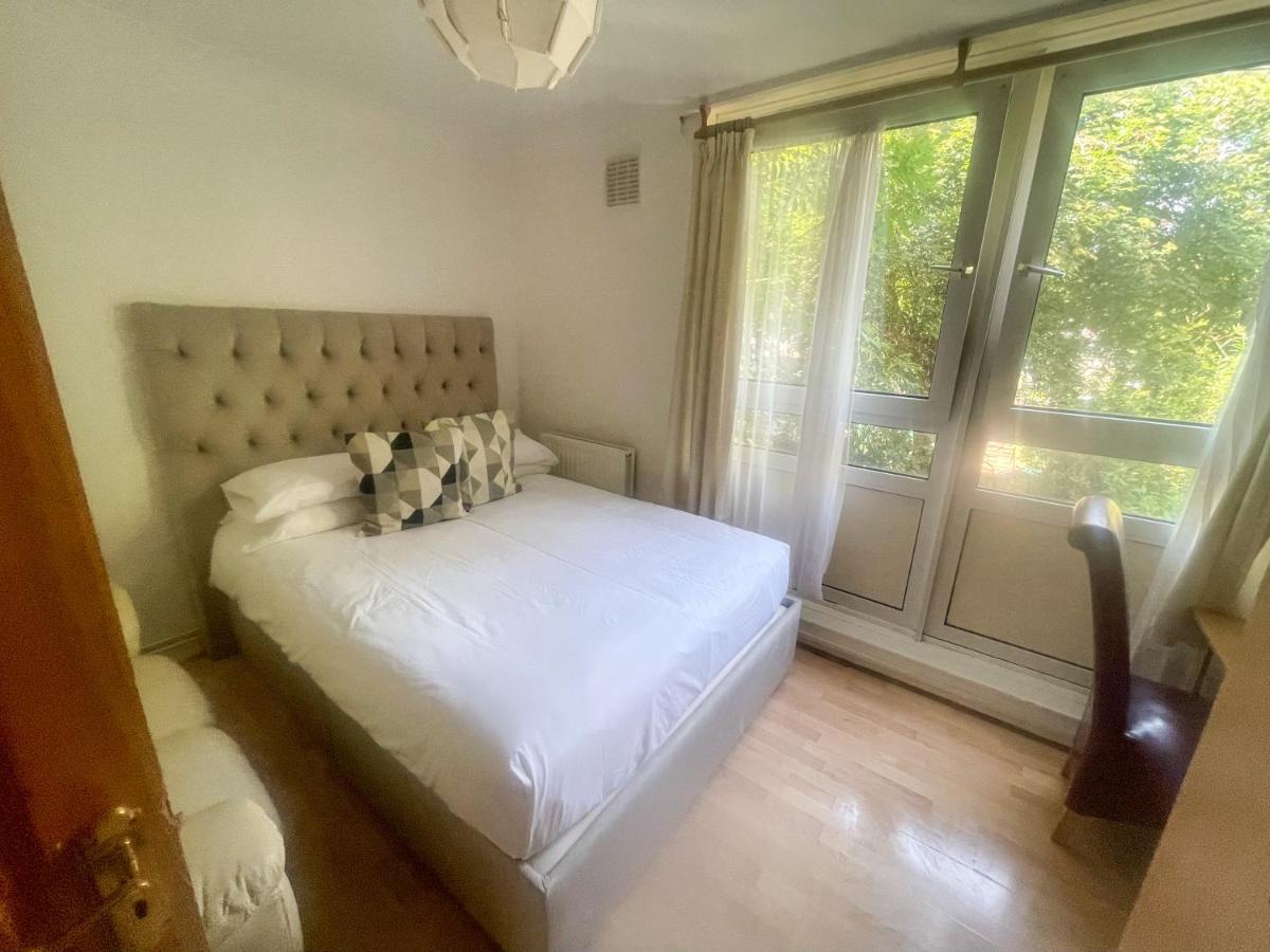 91 Stanhope Street Hotel London Bagian luar foto
