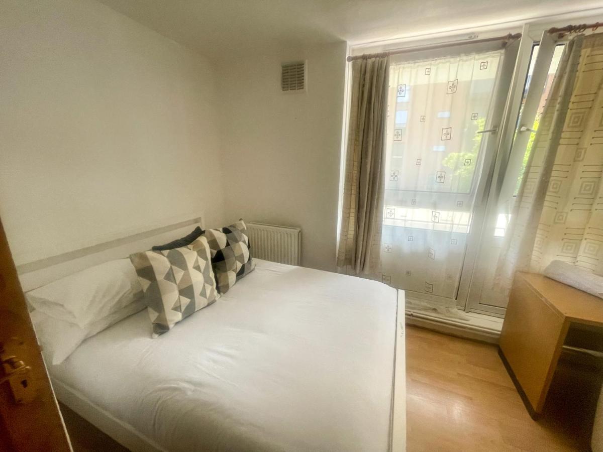 91 Stanhope Street Hotel London Bagian luar foto